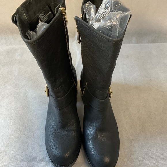 Vince Camuto Winchell Black Leather Women's Moto Boots Size 7.5 - Picture 14 of 16